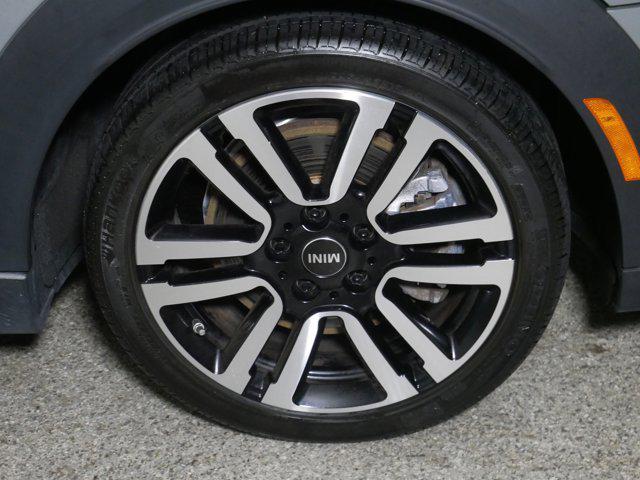 used 2022 MINI Hardtop car, priced at $25,578