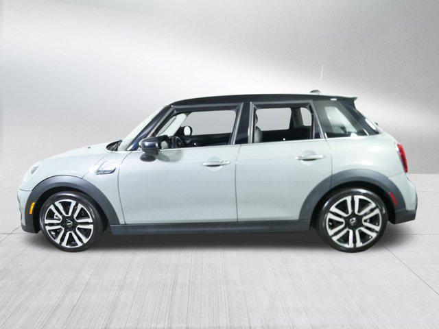 used 2022 MINI Hardtop car, priced at $25,578