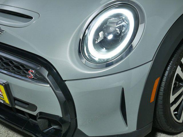 used 2022 MINI Hardtop car, priced at $25,578