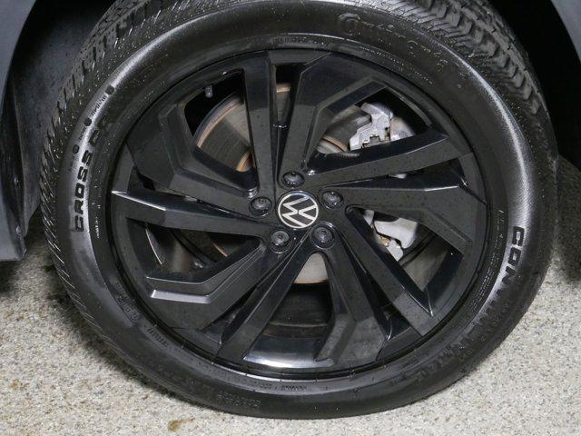 used 2021 Volkswagen Atlas car, priced at $29,998