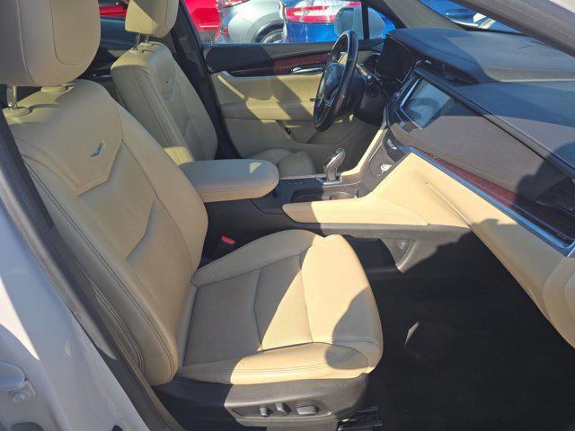 used 2017 Cadillac XT5 car, priced at $19,997