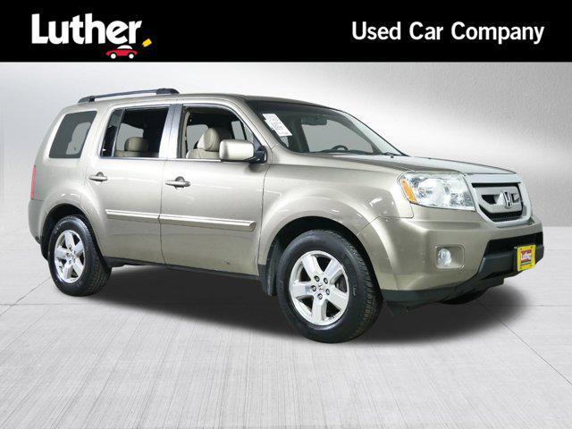 used 2011 Honda Pilot car, priced at $12,998