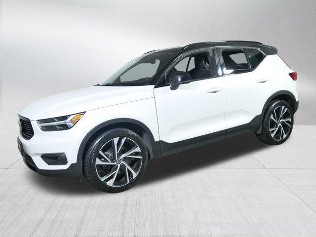 used 2020 Volvo XC40 car, priced at $23,118