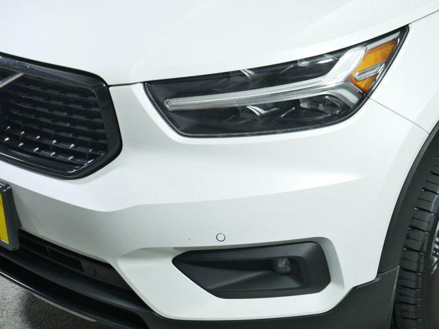 used 2020 Volvo XC40 car, priced at $23,118