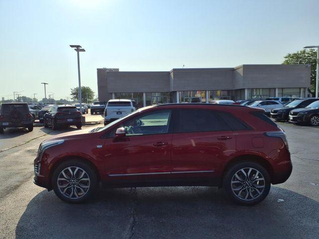 used 2023 Cadillac XT5 car, priced at $37,900