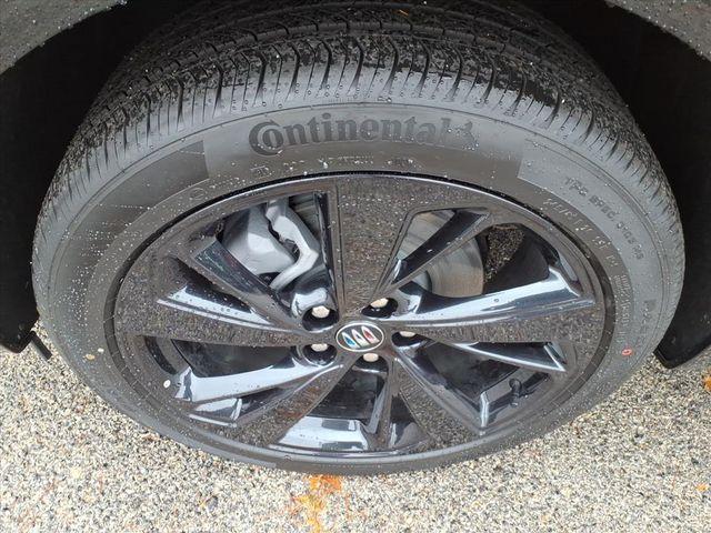 new 2025 Buick Envision car, priced at $43,240