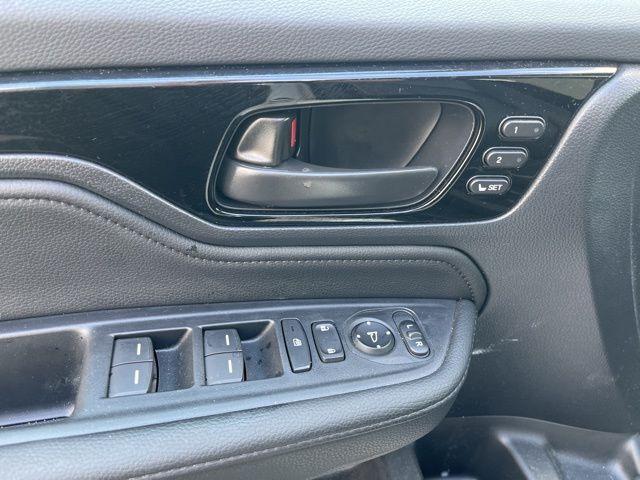 used 2025 Honda Odyssey car, priced at $42,900