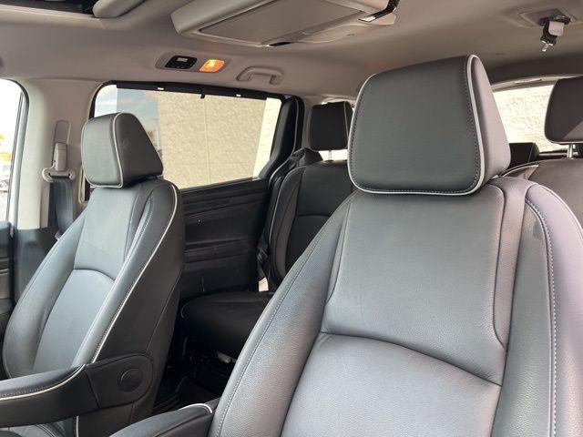 used 2025 Honda Odyssey car, priced at $42,900