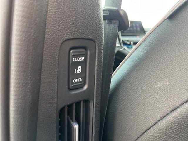 used 2025 Honda Odyssey car, priced at $42,900