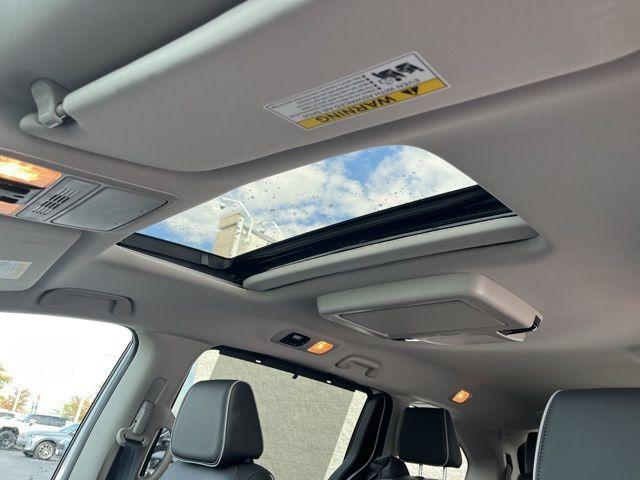 used 2025 Honda Odyssey car, priced at $42,900