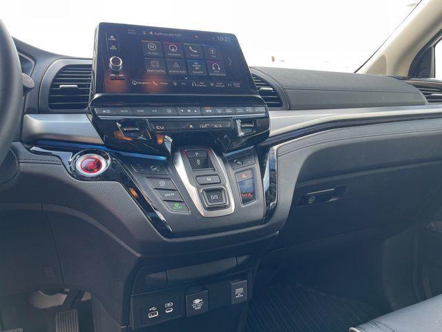 used 2025 Honda Odyssey car, priced at $42,900