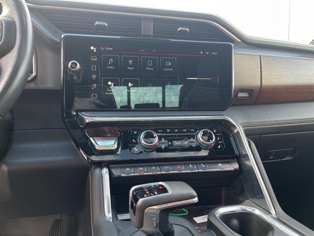 used 2023 GMC Sierra 1500 car, priced at $52,725