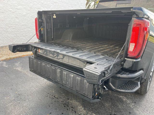 used 2023 GMC Sierra 1500 car, priced at $52,725