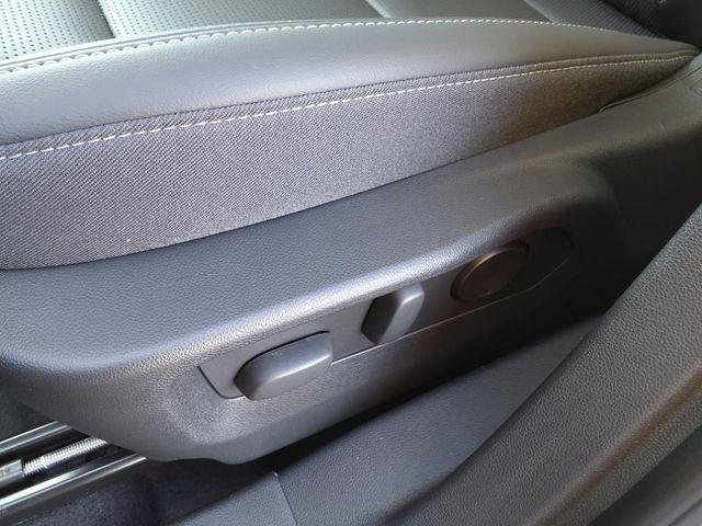 new 2025 Buick Envision car, priced at $33,999