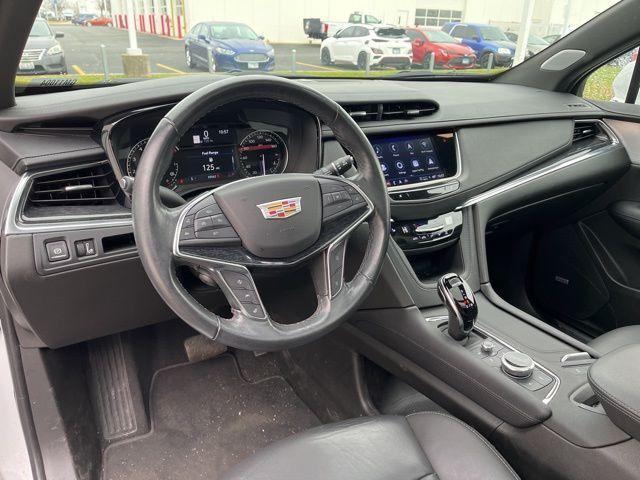 used 2023 Cadillac XT5 car, priced at $30,725