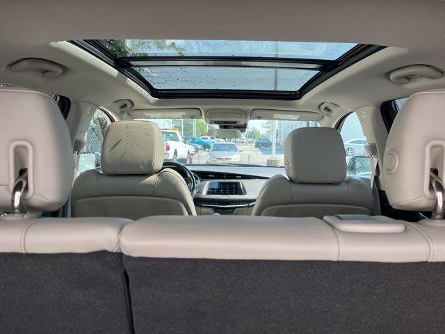 used 2022 Cadillac XT4 car, priced at $27,820