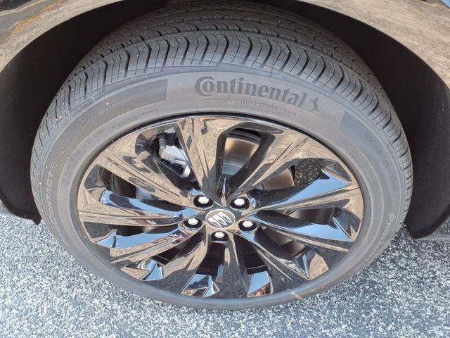 new 2025 Buick Envista car, priced at $28,784