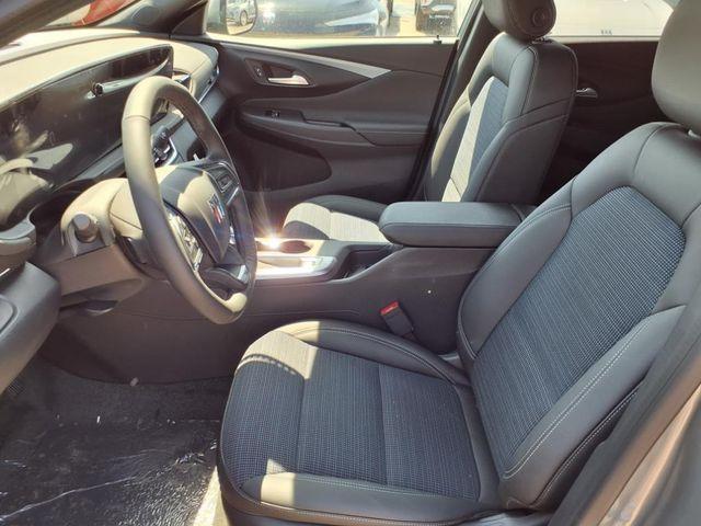 new 2025 Buick Envista car, priced at $26,155