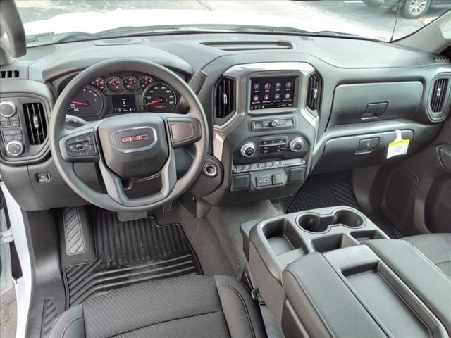 new 2024 GMC Sierra 1500 car, priced at $46,900