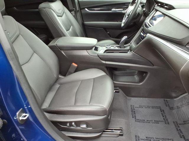 used 2023 Cadillac XT5 car, priced at $36,950