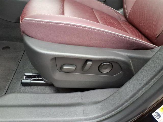 new 2025 Buick Envision car, priced at $38,890