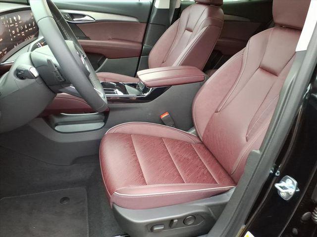 new 2025 Buick Envision car, priced at $38,890