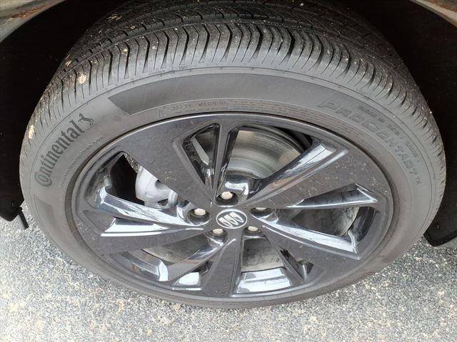 new 2025 Buick Envision car, priced at $38,890