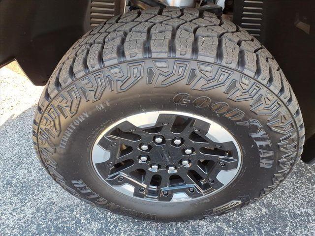 new 2025 GMC HUMMER EV SUV car, priced at $109,835