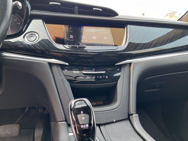 used 2020 Cadillac XT6 car, priced at $30,300