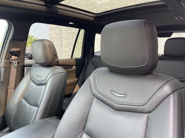 used 2020 Cadillac XT6 car, priced at $30,300