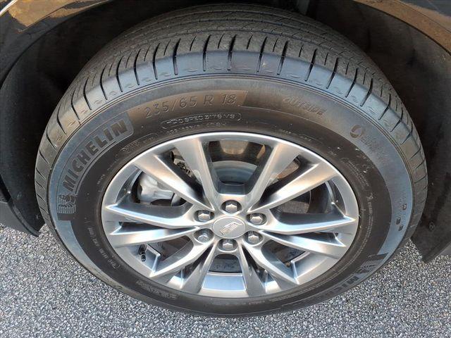 used 2023 Cadillac XT5 car, priced at $33,500