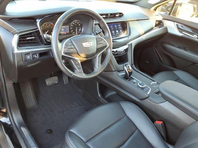 used 2023 Cadillac XT5 car, priced at $33,500