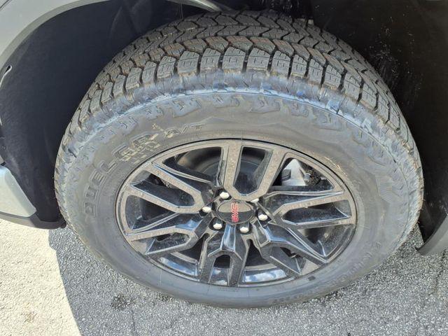 new 2025 GMC Sierra 1500 car, priced at $62,125
