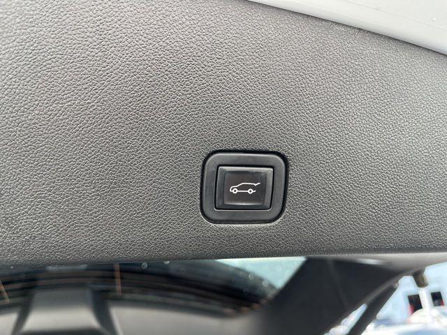 used 2023 Cadillac XT6 car, priced at $39,950