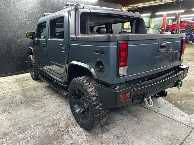 used 2005 Hummer H2 car, priced at $13,995