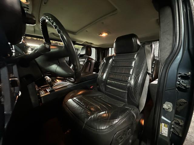 used 2005 Hummer H2 car, priced at $13,995