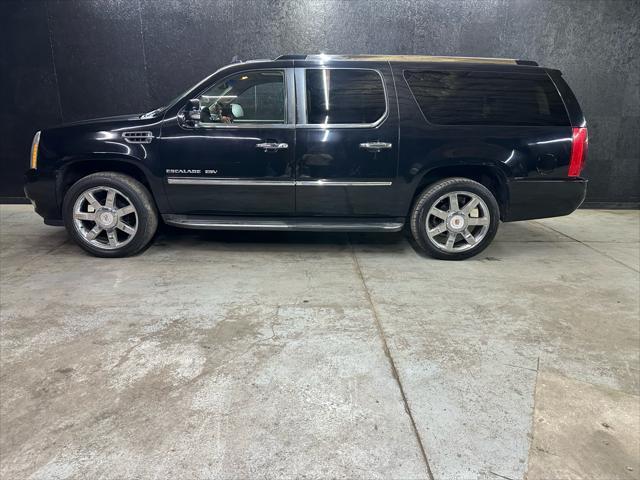 used 2011 Cadillac Escalade ESV car, priced at $6,895