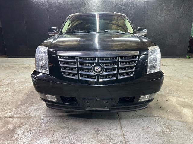 used 2011 Cadillac Escalade ESV car, priced at $6,895