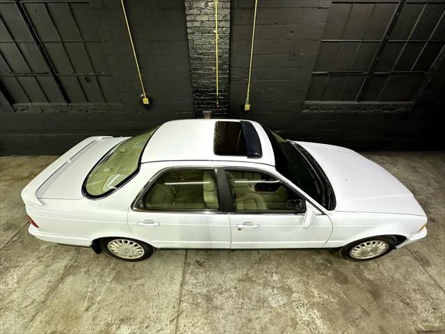 used 1994 Acura Legend car, priced at $5,498