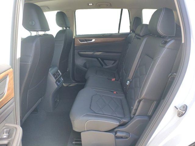 new 2025 Volkswagen Atlas car, priced at $45,815