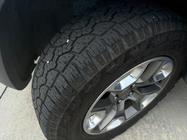 used 2019 Jeep Cherokee car, priced at $16,475