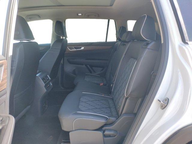 new 2025 Volkswagen Atlas car, priced at $56,884