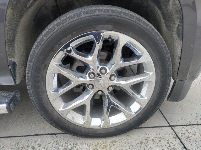 used 2017 Chevrolet Suburban car, priced at $21,065