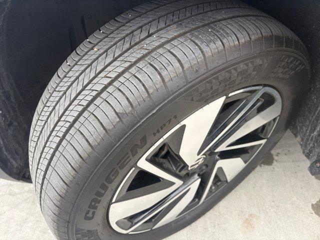 used 2025 Volkswagen Atlas car, priced at $38,990