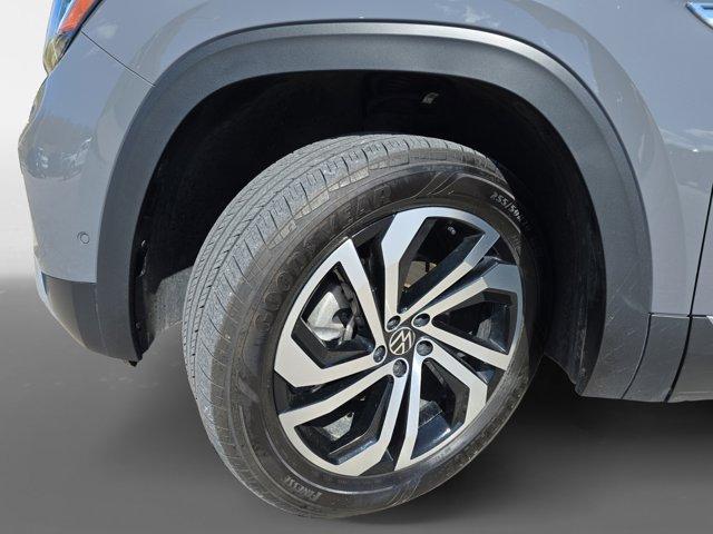 used 2021 Volkswagen Atlas Cross Sport car, priced at $33,900