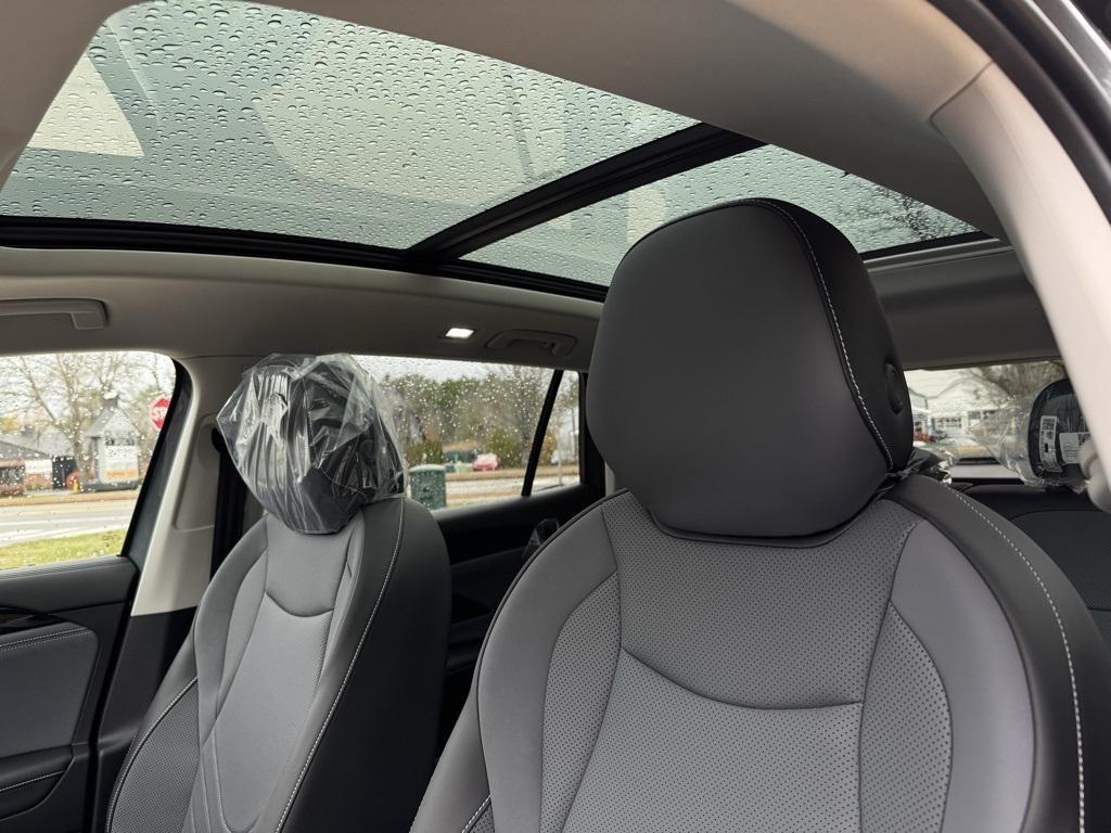 new 2025 Volkswagen Tiguan car, priced at $37,982