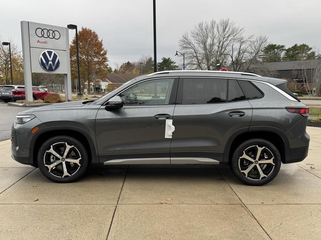 new 2025 Volkswagen Tiguan car, priced at $37,982