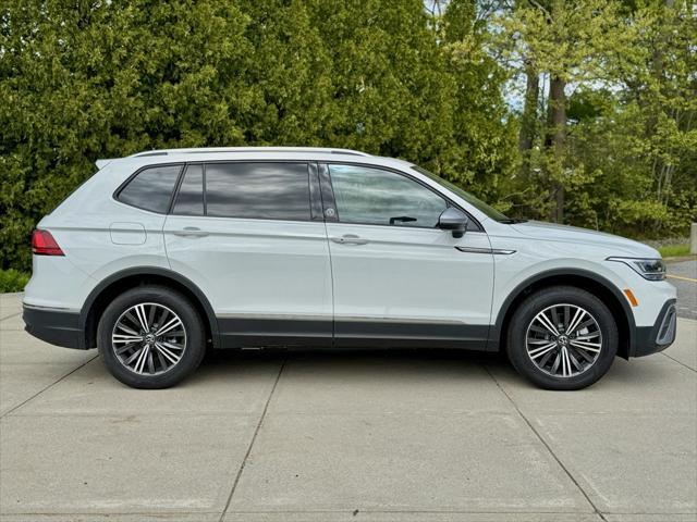 new 2024 Volkswagen Tiguan car, priced at $35,756