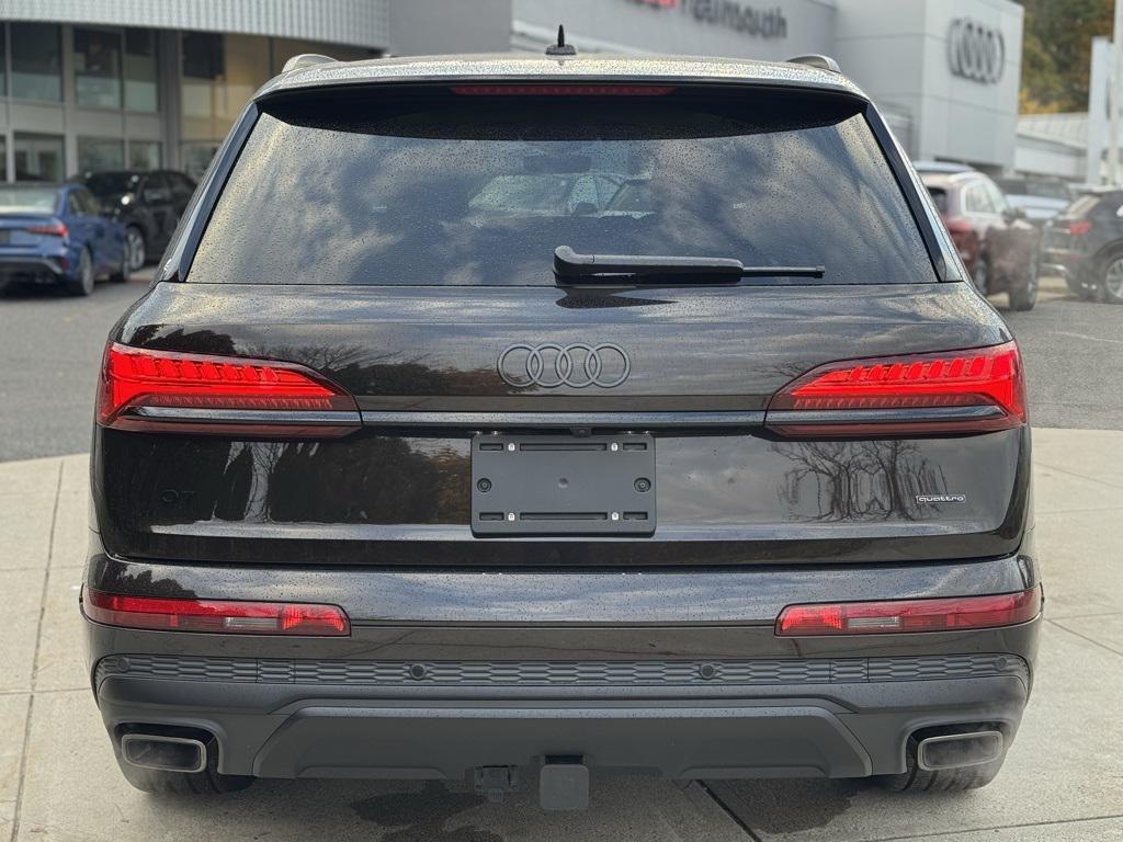 new 2026 Audi Q7 car, priced at $78,445