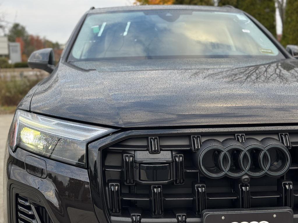new 2026 Audi Q7 car, priced at $78,445